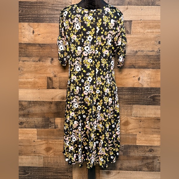 Sami & Jo Women's Black Yellow Floral Sumer Dress Flowy Size Large L AB 758 - Picture 5 of 6